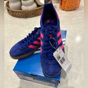 NIB NWT ADIDAS HANDBALL SPEZIAL SIZE 6.5 LUCID BLUE PINK BRAND NEW IH5373